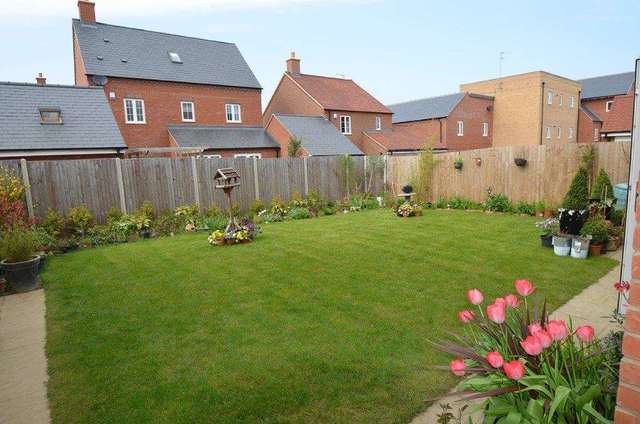  Image of 4 bedroom Detached house for sale in Catchpin Street Buckingham MK18 at Catchpin Street  Buckingham, MK18 7RR