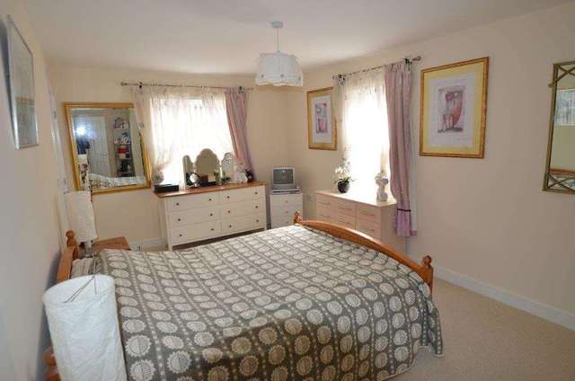  Image of 4 bedroom Detached house for sale in Catchpin Street Buckingham MK18 at Catchpin Street  Buckingham, MK18 7RR