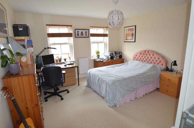  Image of 4 bedroom Detached house for sale in Catchpin Street Buckingham MK18 at Catchpin Street  Buckingham, MK18 7RR