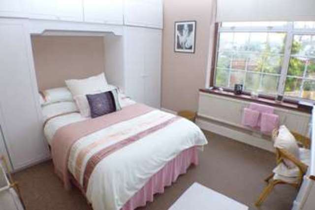  Image of 4 bedroom Semi-Detached house for sale in Burnt Oak Lane Blackfen Sidcup DA15 at Burnt Oak Lane  Sidcup, DA15 9BW