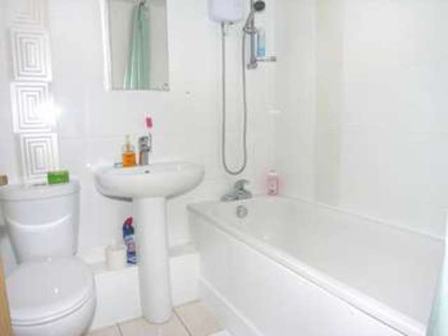 Image of Flat for sale in Royal Court Queen Annes Gardens Enfield EN1 at Royal Court 17 Queen Annes Gardens Enfield, EN1 2JE