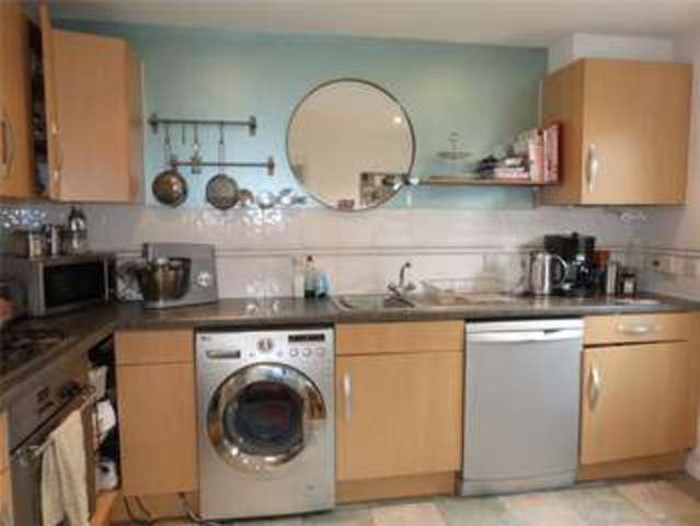  Image of 3 bedroom Semi-Detached house to rent in Butler Drive Bracknell RG12 at Bracknell Berkshire Popeswood, RG12 8DA