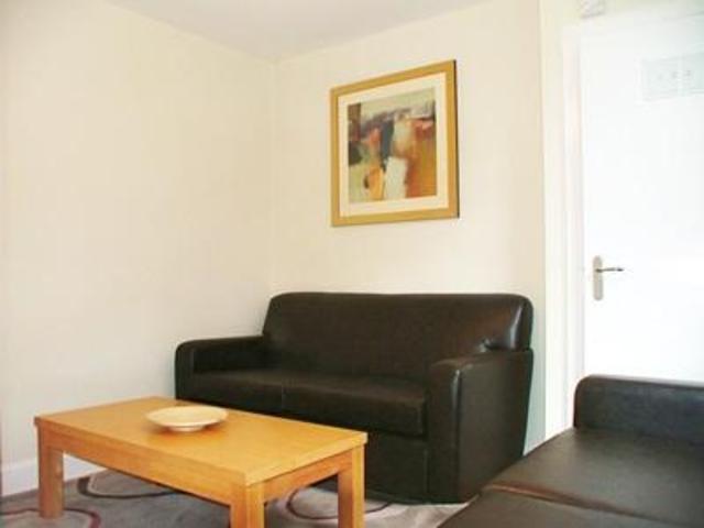  Image of 3 bedroom Flat to rent in Caledonian Place Edinburgh EH11 at Dalry Edinburgh Edinburgh, EH11 2AR
