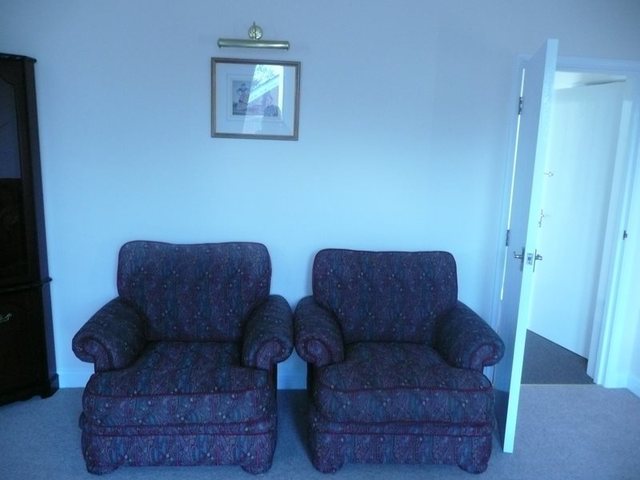  Image of 2 bedroom Flat to rent in Vincent Crescent Chesterfield S40 at Vincent Crescent Brampton Brampton, S40 3NW