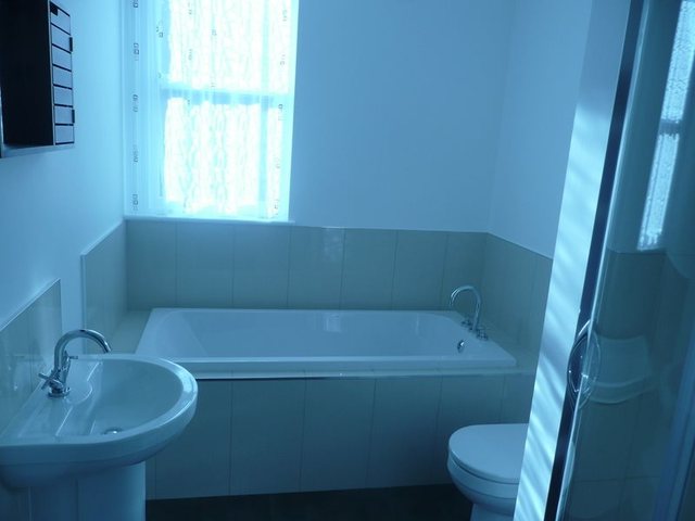  Image of 2 bedroom Flat to rent in Vincent Crescent Chesterfield S40 at Vincent Crescent Brampton Brampton, S40 3NW