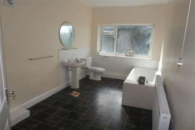  Image of 2 bedroom Terraced house to rent in Carter Lane Mansfield NG18 at Mansfield, NG18 3DQ