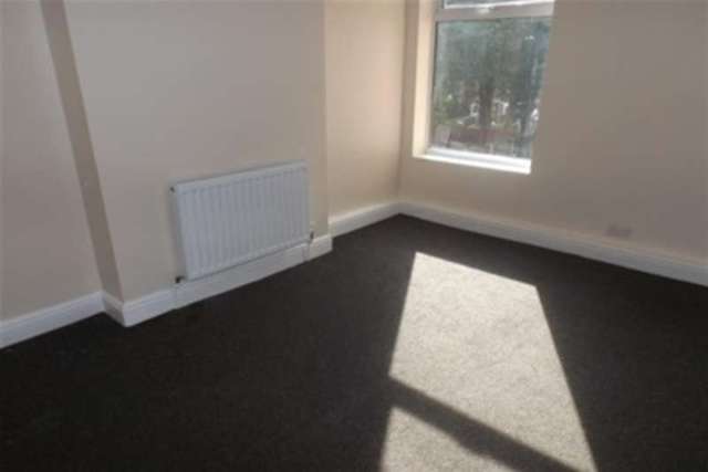  Image of 2 bedroom Terraced house to rent in Carter Lane Mansfield NG18 at Mansfield, NG18 3DQ