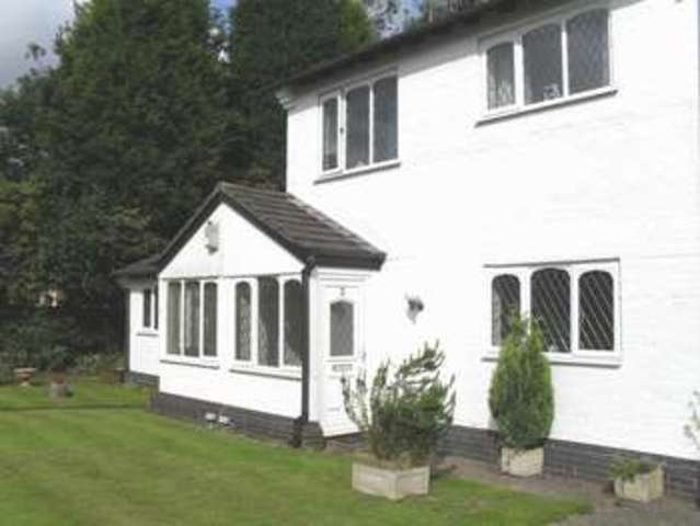 Image of 1 bedroom Flat to rent in Castle Ridge Newcastle-under-Lyme ST5 at Castle Ridge Poolfields Newcastle-under-Lyme, ST5 2TT