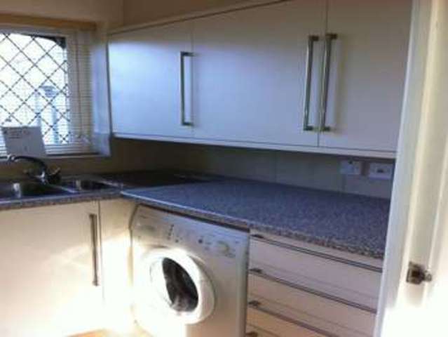  Image of 1 bedroom Flat to rent in Castle Ridge Newcastle-under-Lyme ST5 at Castle Ridge Poolfields Newcastle-under-Lyme, ST5 2TT