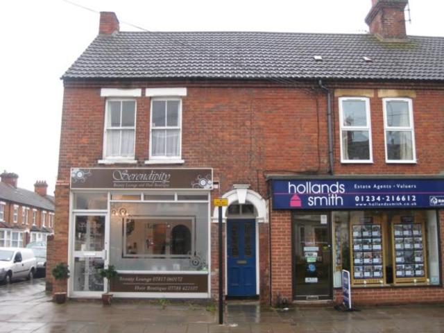  Image of 1 bedroom Flat to rent in Castle Road Bedford MK40 at Bedford Beds Beds, MK40 3RT