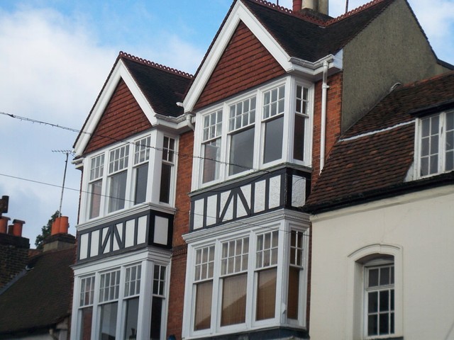  Image of 1 bedroom Flat to rent in Castle Walk Reigate RH2 at Reigate, RH2 9PX