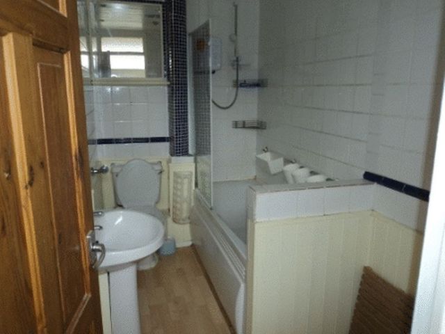  Image of 2 bedroom Detached house to rent in Catkin Close Quedgeley Gloucester GL2 at Catkin close Quedgeley Gloucester, GL2 4XS