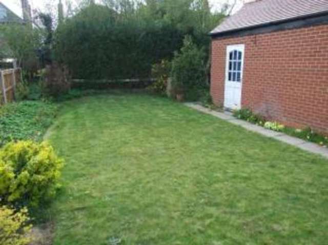  Image of 5 bedroom Detached house for sale in Cedar Avenue Beeston Nottingham NG9 at Beeston Nottingham Beeston, NG9 2HA