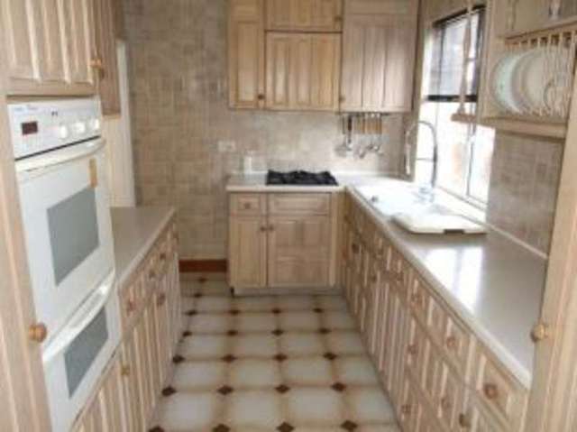  Image of 5 bedroom Detached house for sale in Cedar Avenue Beeston Nottingham NG9 at Beeston Nottingham Beeston, NG9 2HA