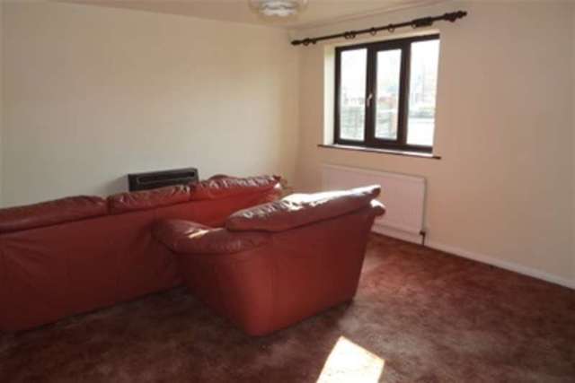  Image of 3 bedroom Detached house to rent in Cemetery Road Danesmoor Chesterfield S45 at Chesterfield, S45 9DA