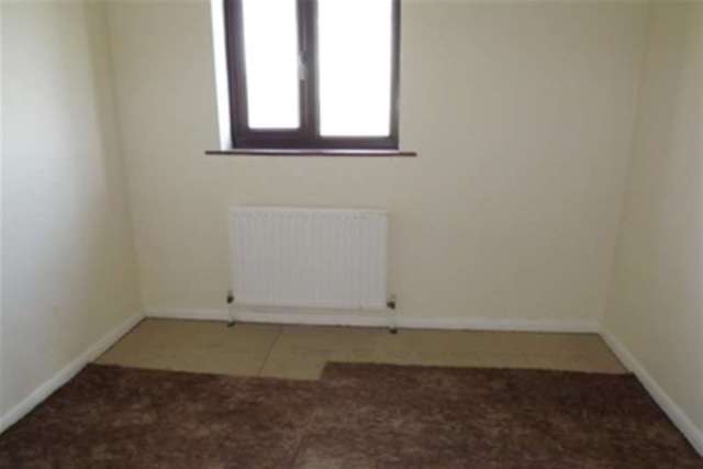 Image of 3 bedroom Detached house to rent in Cemetery Road Danesmoor Chesterfield S45 at Chesterfield, S45 9DA