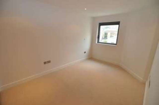  Image of 1 bedroom Flat to rent in Broad Quay Bristol BS1 at Broad Quay  Bristol, BS1 4AU