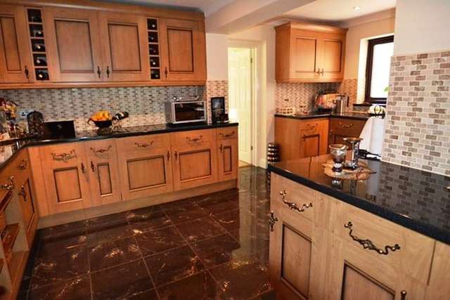  Image of 4 bedroom Detached house to rent in Ellen Gardens Chandler