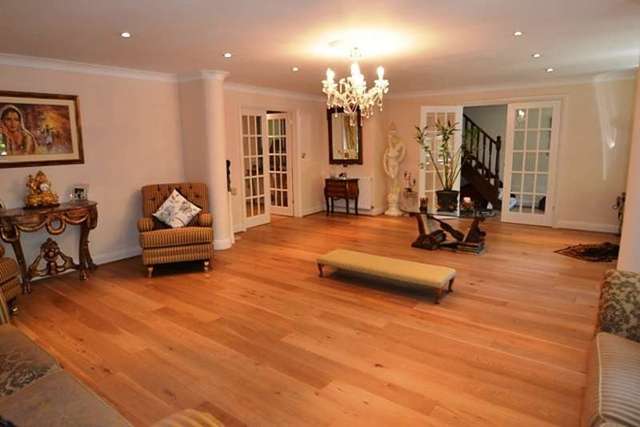  Image of 4 bedroom Detached house to rent in Ellen Gardens Chandler
