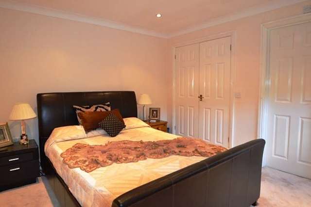  Image of 4 bedroom Detached house to rent in Ellen Gardens Chandler