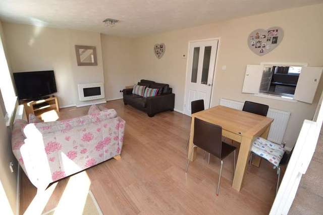  Image of 3 bedroom Terraced house for sale in Bodycoats Road Chandler