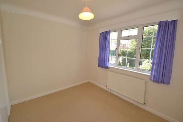  Image of 3 bedroom Detached house to rent in Carthage Close Chandler