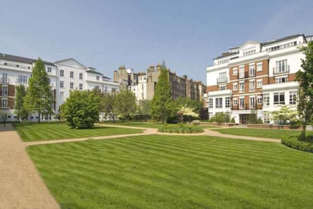  Image of 3 bedroom Apartment to rent in Chantry Square London W8 at Chantry Square Kensington London, W8 5UL