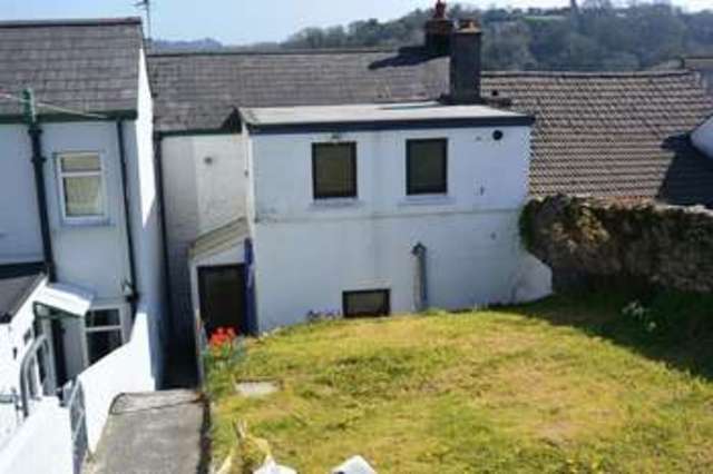  Image of 2 bedroom Cottage to rent in Chapel Terrace St. Blazey Par PL24 at Chapel Terrace St. Blazey Par, PL24 2NL