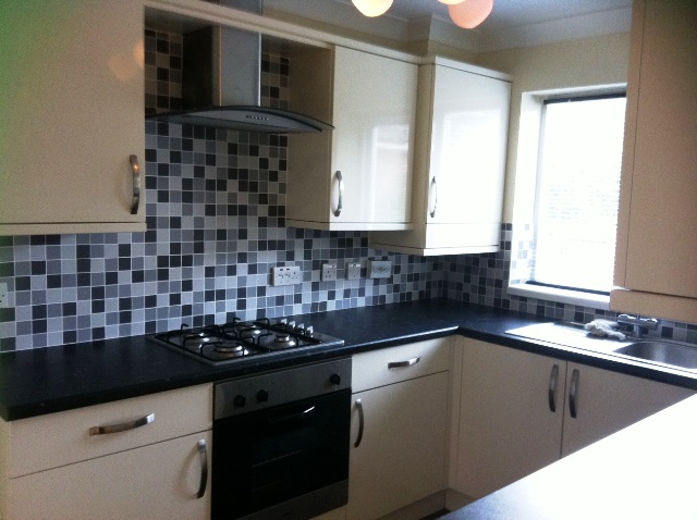  Image of 3 bedroom Semi-Detached house to rent in Charlestown Way Hull HU9 at Victoria Dock  Hull, HU9 1PJ