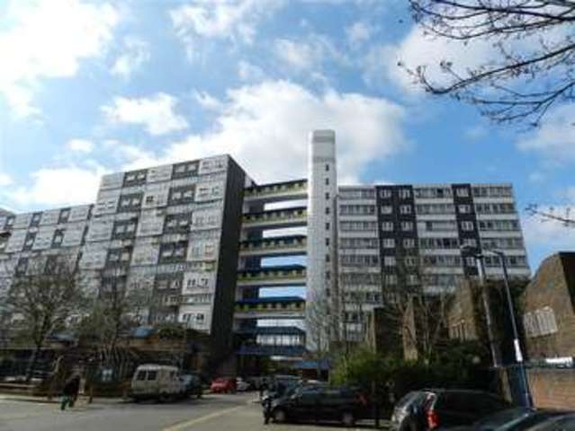  Image of 3 bedroom Property for sale in Charlotte Despard Avenue London SW11 at Charlotte Despard Avenue London London, SW11 5JA