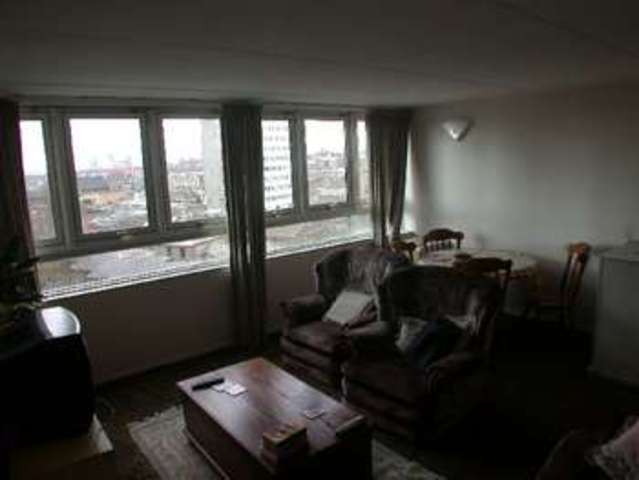  Image of 3 bedroom Property for sale in Charlotte Despard Avenue London SW11 at Charlotte Despard Avenue London London, SW11 5JA
