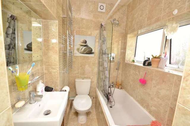  Image of 1 bedroom Flat for sale in Acland Road Bournemouth BH9 at Bournemouth, BH9 1JQ