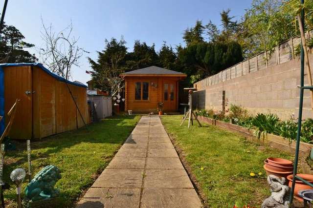  Image of 1 bedroom Flat for sale in Acland Road Bournemouth BH9 at Bournemouth, BH9 1JQ