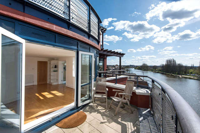  Image of 3 bedroom Flat for sale in Wadbrook Street Kingston upon Thames KT1 at Charter Quay Kingston Upon Thames Kingston upon Thames, KT1 1HS