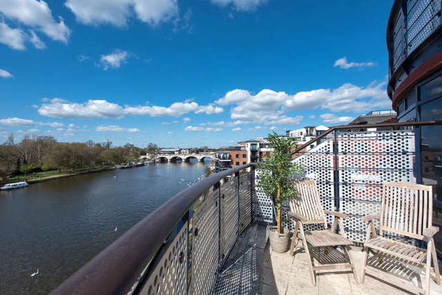  Image of 3 bedroom Flat for sale in Wadbrook Street Kingston upon Thames KT1 at Charter Quay Kingston Upon Thames Kingston upon Thames, KT1 1HS