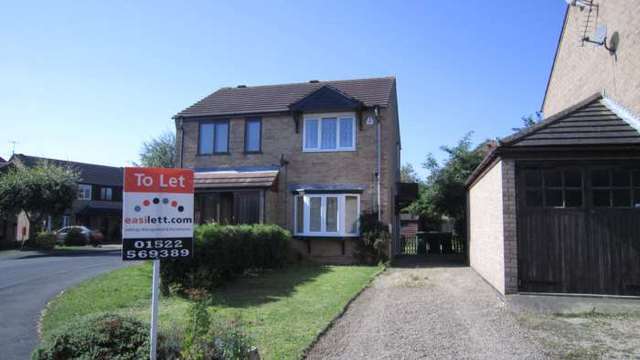  Image of 2 bedroom Semi-Detached house to rent in Chedworth Road Lincoln LN2 at Chedworth Road Glebe Park Lincoln, LN2 4SL