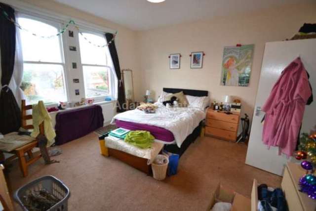  Image of 6 bedroom Flat to rent in Christchurch Road Reading RG2 at Christchurch Road  Reading, RG2 7AZ