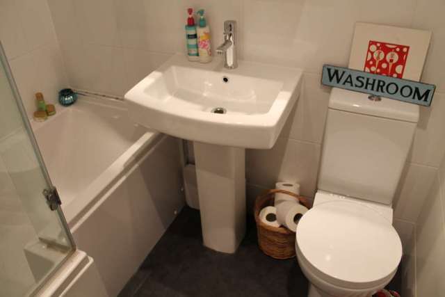  Image of 2 bedroom Flat to rent in Christie Street Paisley PA1 at Christie Street (  Paisley, PA1 1NB