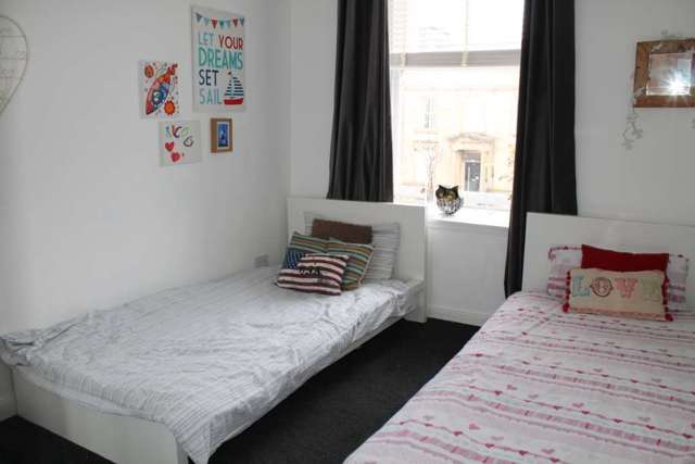  Image of 2 bedroom Flat to rent in Christie Street Paisley PA1 at Christie Street (  Paisley, PA1 1NB
