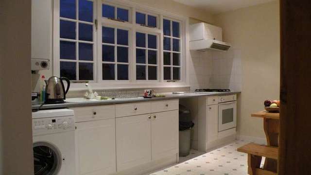  Image of 2 bedroom Flat to rent in Churchfield Road London W3 at Churchfield Road  London, W3 6BY