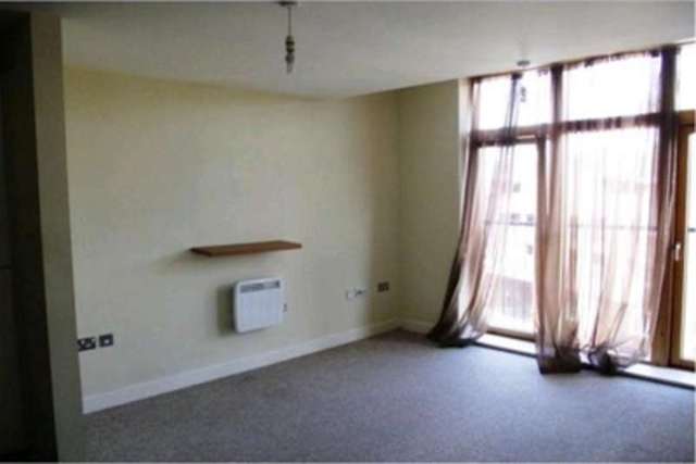  Image of 1 bedroom Flat to rent in Newport Street Worcester WR1 at Worcester, WR1 3NG