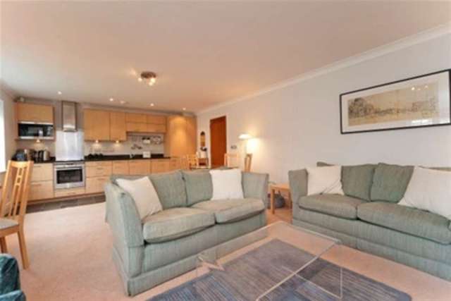  Image of 3 bedroom Flat to rent in Clear Water Place Oxford OX2 at Oxford, OX2 7NL