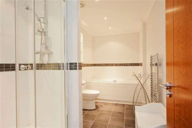  Image of 3 bedroom Flat to rent in Clear Water Place Oxford OX2 at Oxford, OX2 7NL