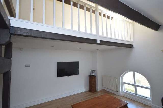  Image of 2 bedroom Flat for sale in Cliff Court Blacker Lane Crigglestone Wakefield WF4 at Crigglestone Wakefield West Yorkshire, WF4 3QQ