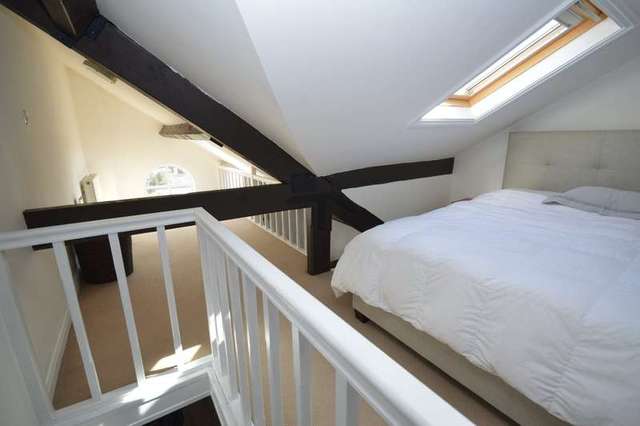  Image of 2 bedroom Flat for sale in Cliff Court Blacker Lane Crigglestone Wakefield WF4 at Crigglestone Wakefield West Yorkshire, WF4 3QQ