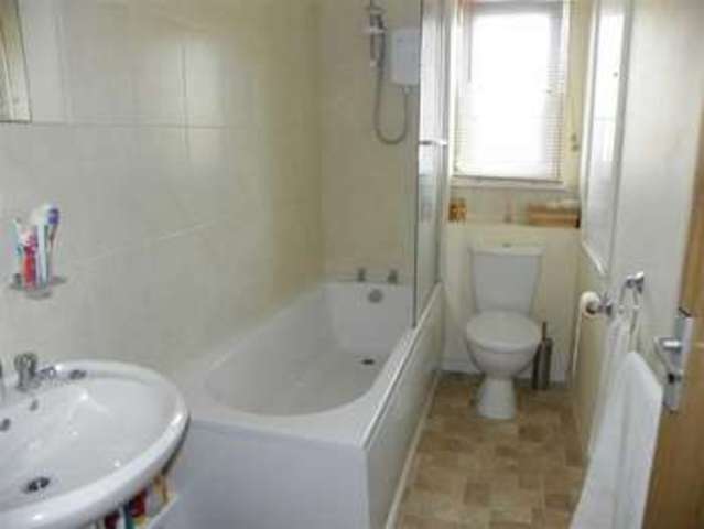  Image of 2 bedroom Property for sale in Clos Waun Wen Morriston Swansea SA6 at Clos Waun Wen Llangyfelach Llangyfelach, SA6 6EF