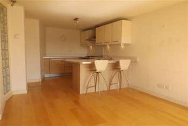 Image of 1 bedroom Flat to rent in Clyde Street Glasgow G1 at Glasgow, G1 4NP