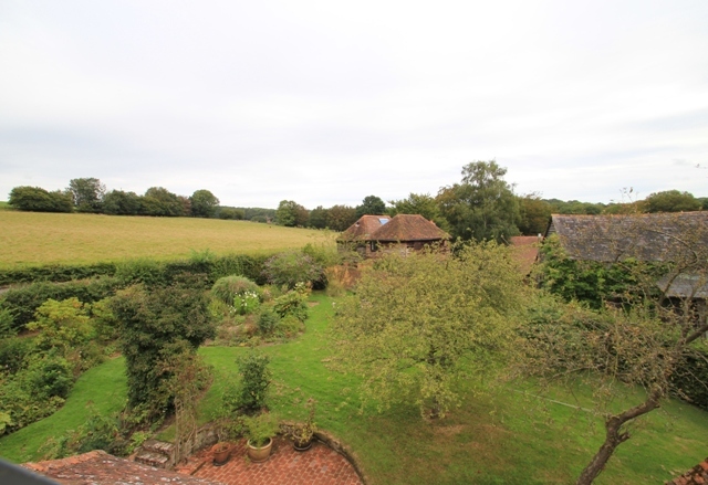  Image of 5 bedroom Detached house to rent in Coldharbour Road Benenden Cranbrook TN17 at Benenden, TN17 4LD