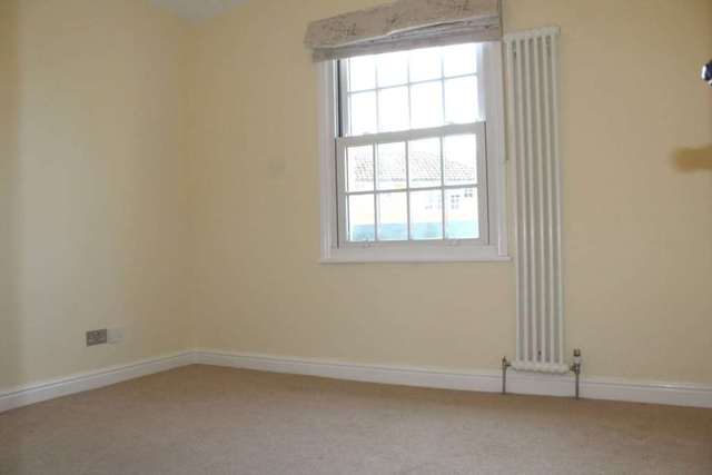  Image of 2 bedroom Semi-Detached house to rent in College Road Epsom KT17 at College Road  Epsom, KT17 4HQ