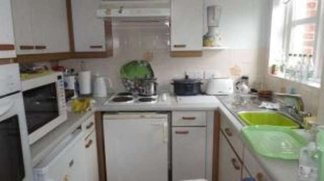 Image of 1 bedroom Retirement Property for sale in Connaught Avenue Frinton-on-Sea CO13 at Connaught Avenue Frinton-on-Sea Frinton-on-Sea, CO13 9LZ